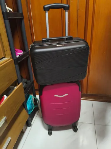   (Promoção).Mala de viagem e frasqueira  (promoção)