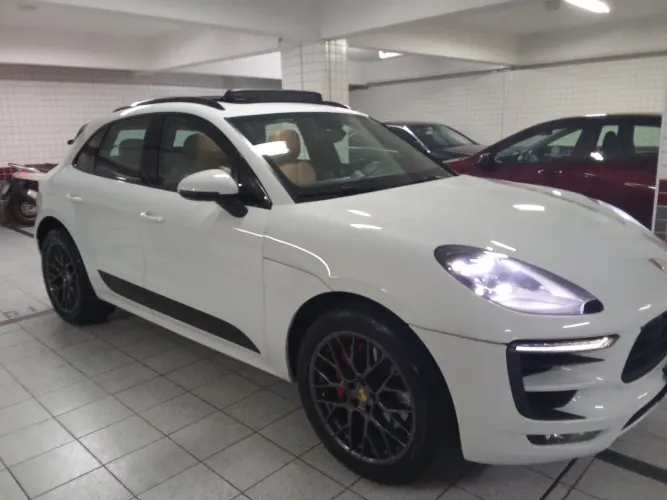 Porsche Macan GTS 3.0 Bi-turbo 360cv 2018