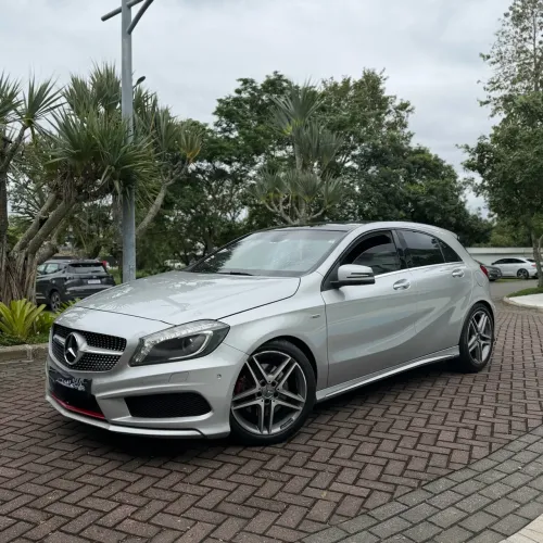 Mercedes-Benz Classe A 250 2.0 TB Sport Aut. 2015