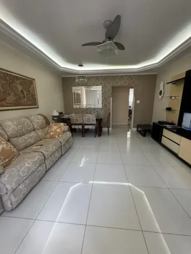 Lindo imóvel à venda com 03 dormitórios no Bairro Ponta da Praia em Santos / SP