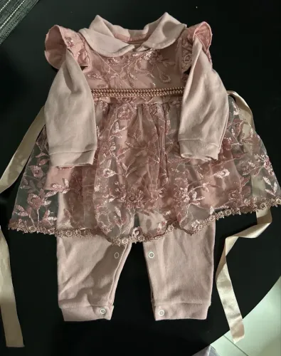 Macacão de festa bebê 3 meses
