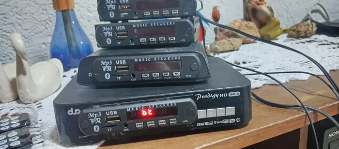 Placa bluetooth pra som antigo só liga na entrada auxiliar e pronto 