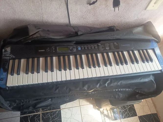 Teclado Casiotone CT s300