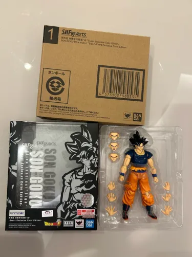 Goku UI Sign SDCC