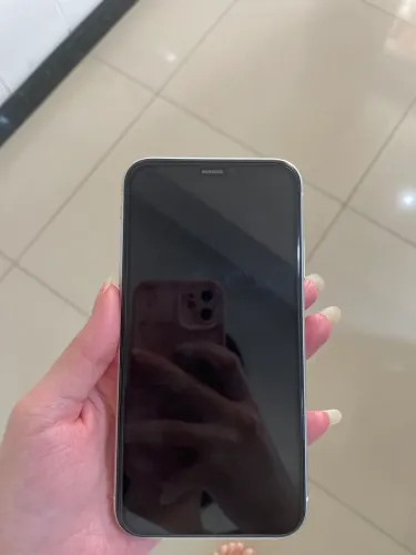 iPhone XR branco no precinho!