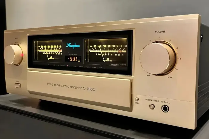 Integrado Accuphase E-4000