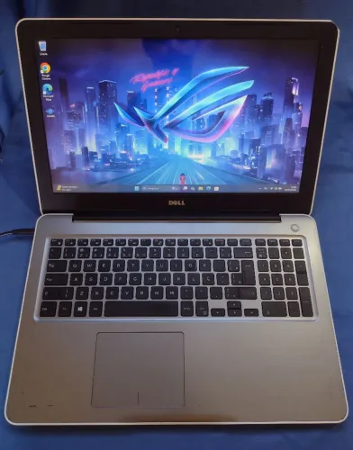 * POTENTE Notebook Dell i7 *VÍDEO DEDICADO*