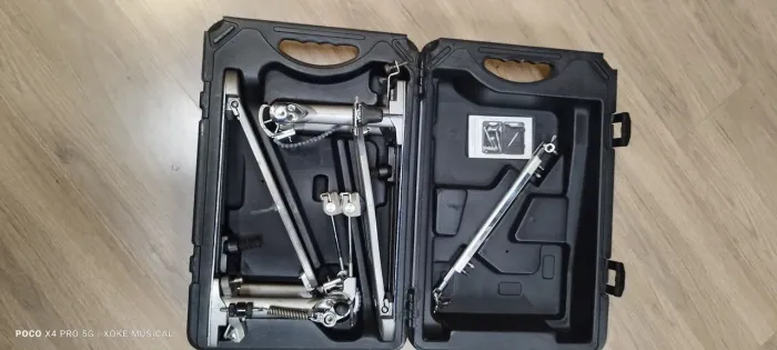Pedal duplo Tama Speed cobra HP910 (sem troca)