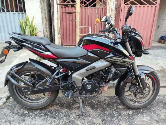 Moto dominar 200 ano 2025 selada e quitada