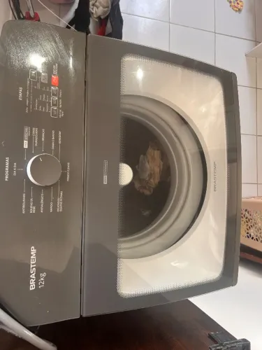 Brastemp 12kg -Ótimo estado, lava, mas precisa de um reparo - R$ 600