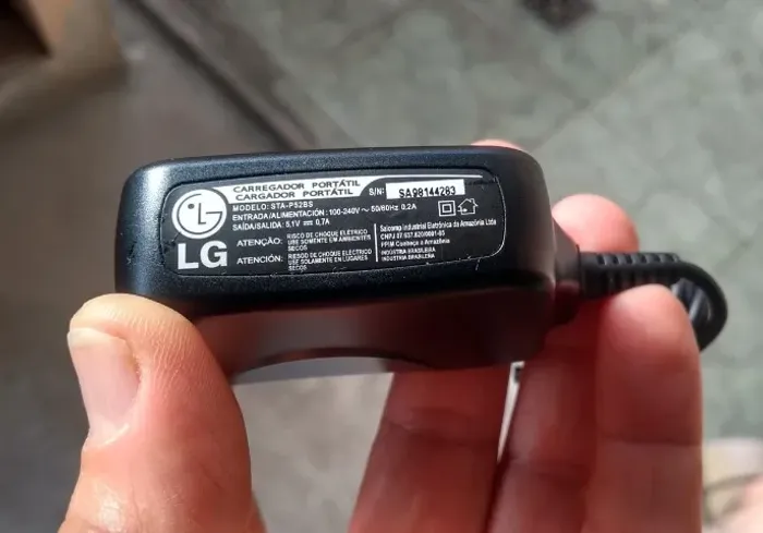 Carregador LG ORIGINAL Plug antigo - NOVO