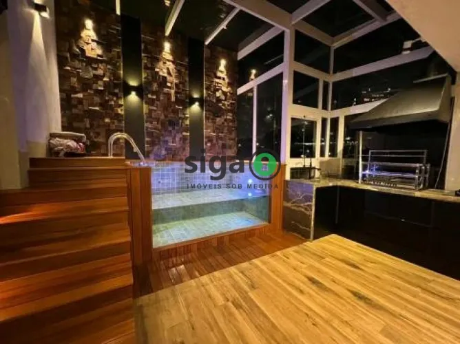 Cobertura Exclusiva à Venda no Morumbi, 1 suíte, Piscina Privativa, Alto Padrão ao Lado do
