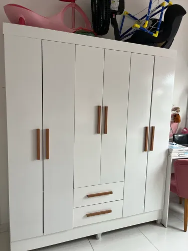 Guarda Roupa