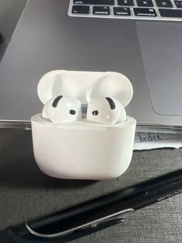 Airpods 4 primeira linha