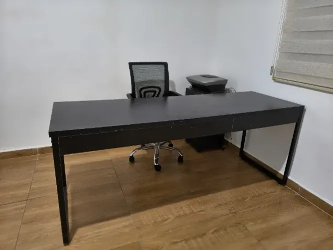 Mesa de Escritório com Cadeira e gaveteiro