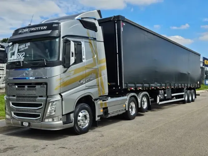 Volvo FH 460 6x2 Globetrotter Teto Alto Automático Ano 2021 Sider Facchini Ano 26 30 plts