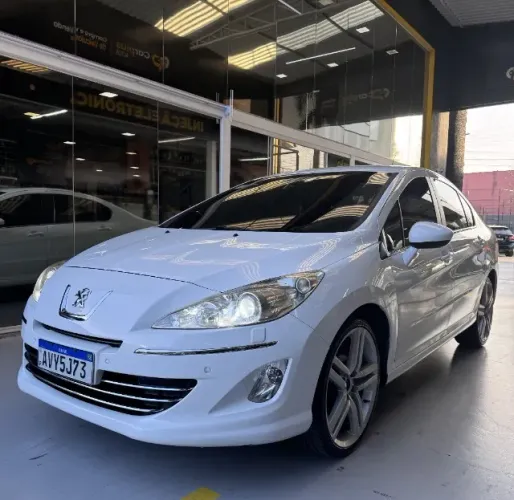 Peugeot 408 Sedan Griffe 2.0 Flex 16V 4P Aut. 2012