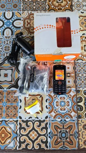 Sony Ericsson W200i Novo Desbloqueado para Colecionadores Leia o Anúncio