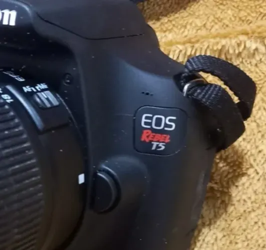 Canon EOS T5
