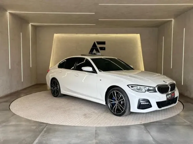 BMW 330E M Sport 2.0 Turbo Híbrido AU 2020
