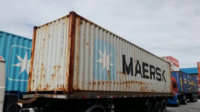 Container 20 pés  e 40 pés