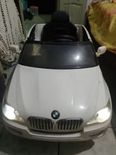 Carrinho elétrico bandeirante