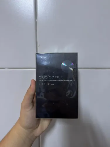 Perfume Club de Nuit Intense Lacrado