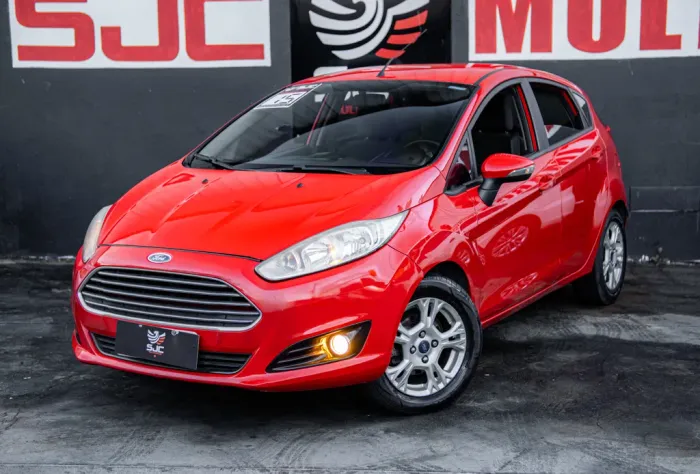 Ford Fiesta 1.6 SE Hatch 16V Flex 4P Powershift 2015