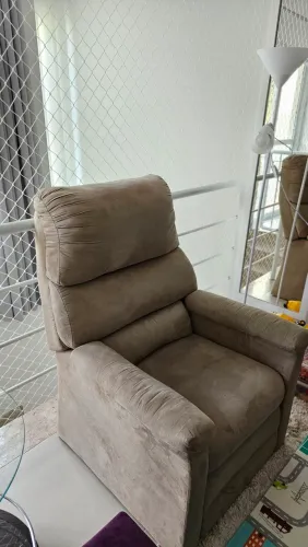 Poltrona reclinável 