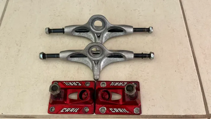 Truck Crail para Skate 129mm ( não tem os amortecedores )