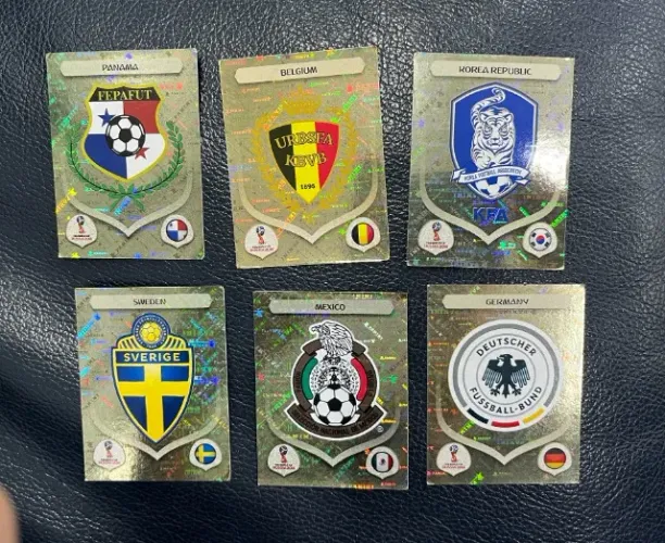 lote 6 figurinhas brilhantes gold da Copa do Mundo da Rússia Seleções