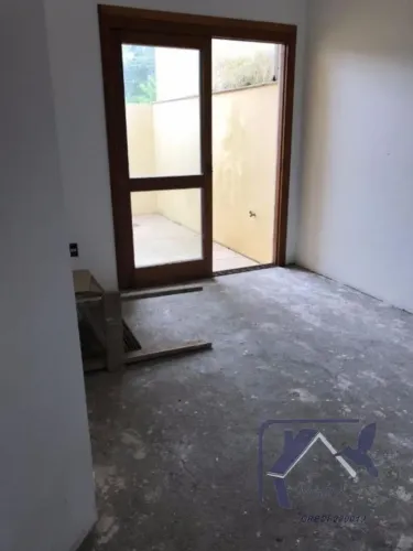Casa para Venda - 105m², 3 dormitórios, sendo 1 suites, 2 vagas - Hípica