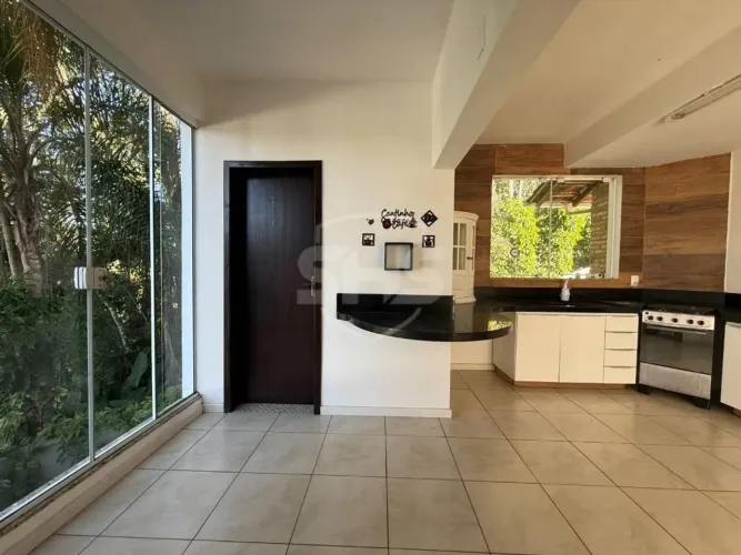 Casa com 3 dormitórios para alugar, 110 m² por R$ 4.500/mês - Centro - Blumenau/SC