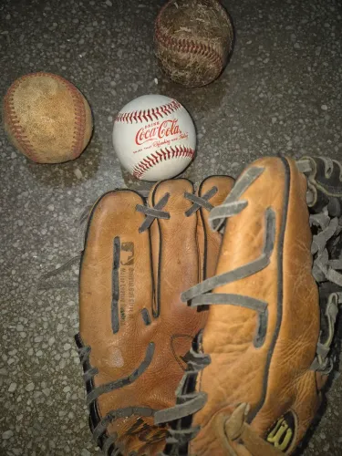 Luvas de besebol