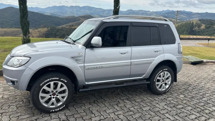 Mitsubishi Pajero TR4 2.0/ 2.0 Flex 16V 4X4 Mec. 2011