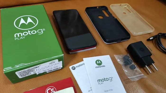 Moto G8 Play Dual SIM 32 GB vermelho-magenta 2 GB RAM Novo Completo Na Caixa