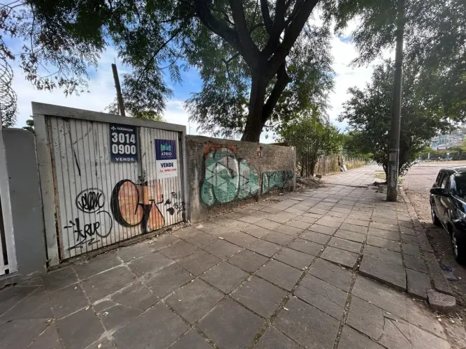 Terreno na Rua José de Alencar próx. Rótula do Papa