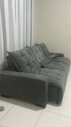 Sofá retrátil e reclinável