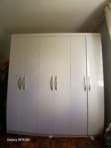Guarda roupa casal Branco