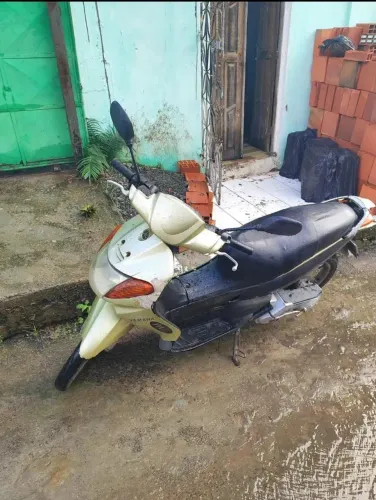 Vendo Yamaha neo 115 em dias só uma multa de 130