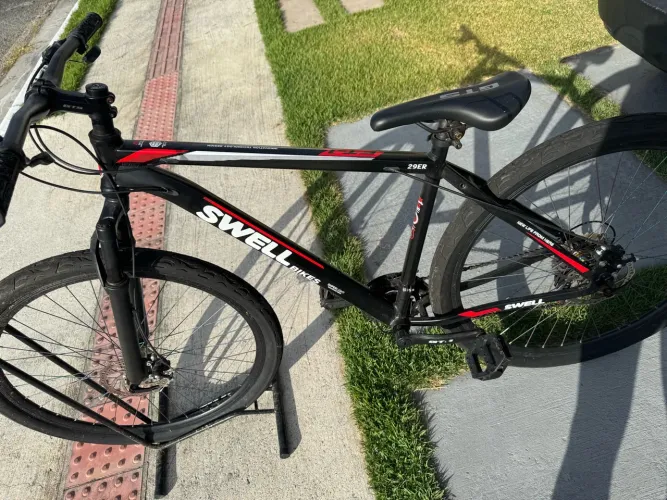 Bicicleta Aro 29 semi nova
