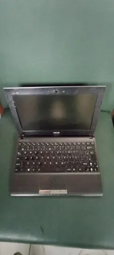 Notebook Asus pequeno