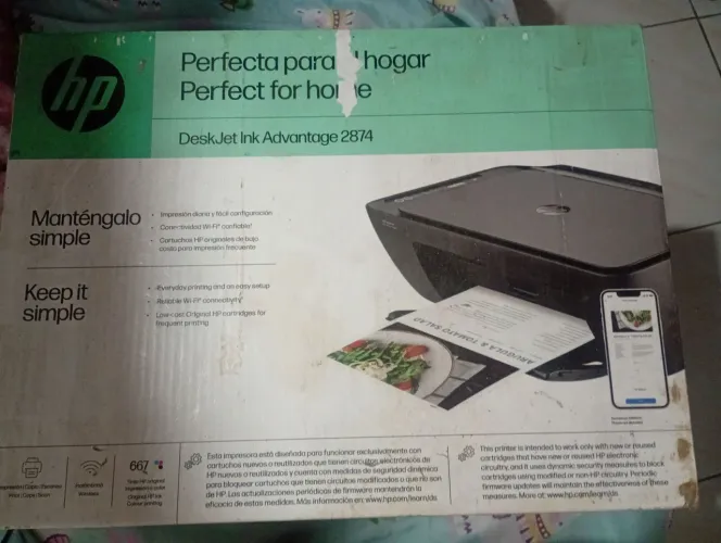 Máquina de tirar xerox c wi-fi e bluetooth.