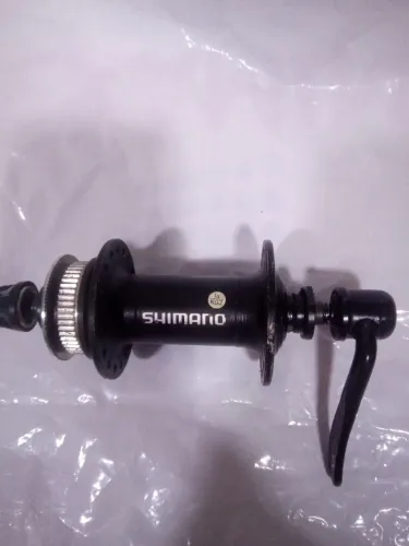 Cubo de bicicleta dianteiro Shimano center Lock freio a disco