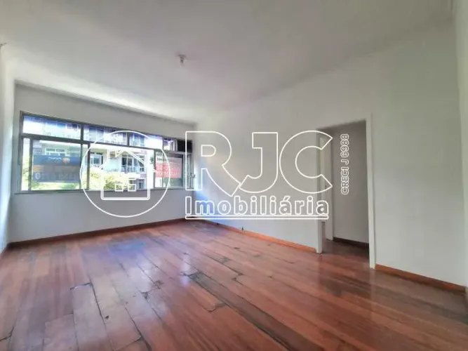Apartamento : Padrão / Residencial / Tijuca