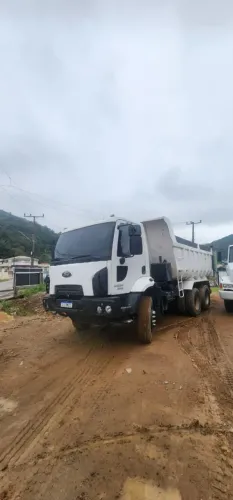 Caminhão traçado