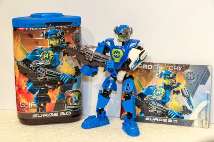 LEGO HERO Factory SURGE 2.0 2141 Completo Com Caixa
