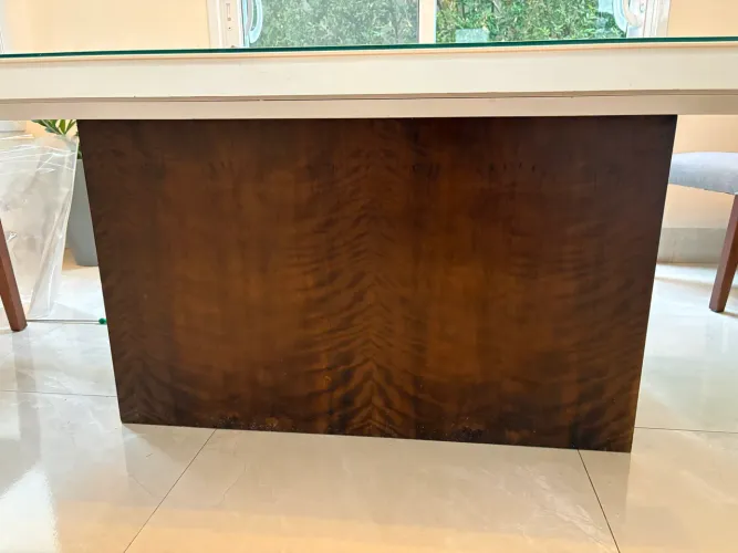 Vendo mesa retangular com 6 cadeiras 