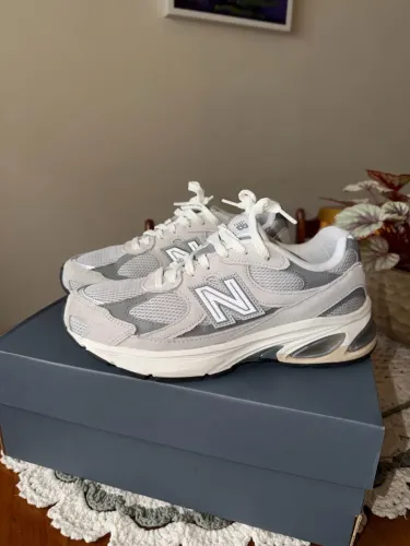 New Balance 2010
