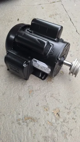 Motor elétrico monofasico 1 cv.<br>Rotação: 3500 alta Rotação.<br>Rotação: 3500 alta Rotação.